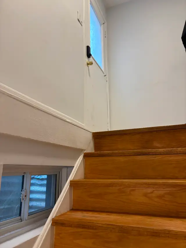 Rental Two  Bedroom Gorgeous  Unit Richmond Hill - Photo 9