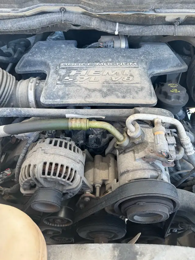 2004 Dodge Ram 1500 SLT QuadCab 4x4. - Photo 10