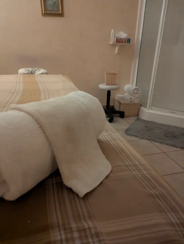 Naomie disponible AUJOURD'HUI - Photo 3