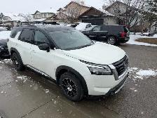 2022 Nissan Pathfinder Platinum