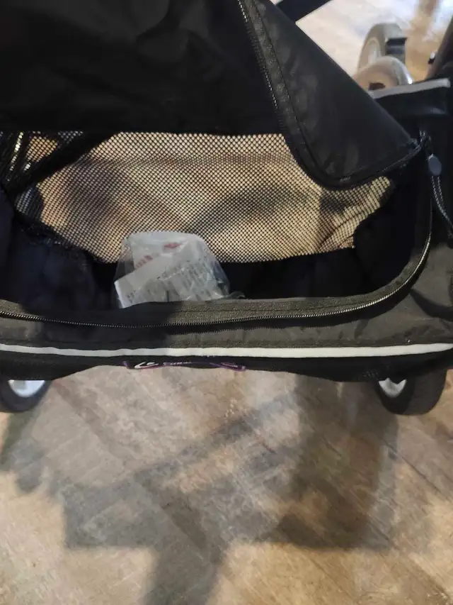 Rollator for sale. barely used, like new - Photo 5