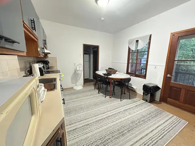 New renovation 6 1/2 Apt for rent in Plateau-Mont-Royal. - Photo 9