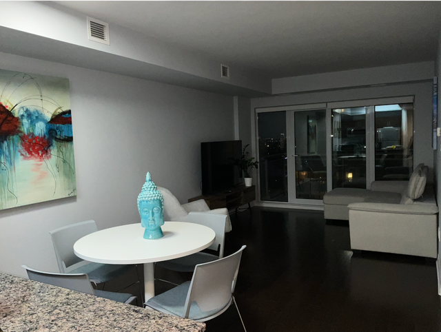 Spacious 1-bedroom, 1-bathroom condo in Beechwood, Ottawa - Photo 2