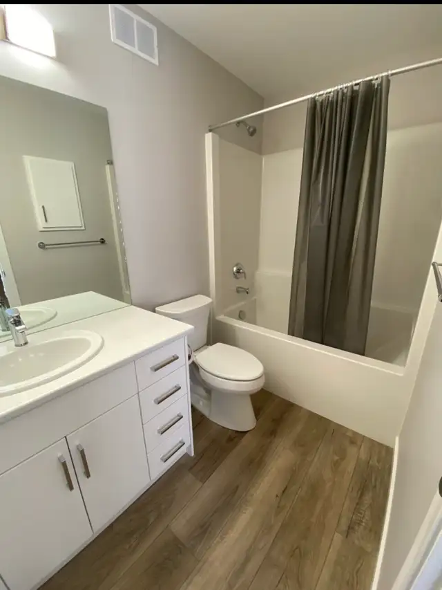 House for rent - Photo 5