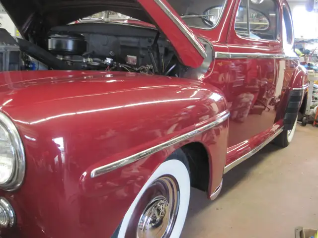 1947 FORD SUPER DELUXE COUPE