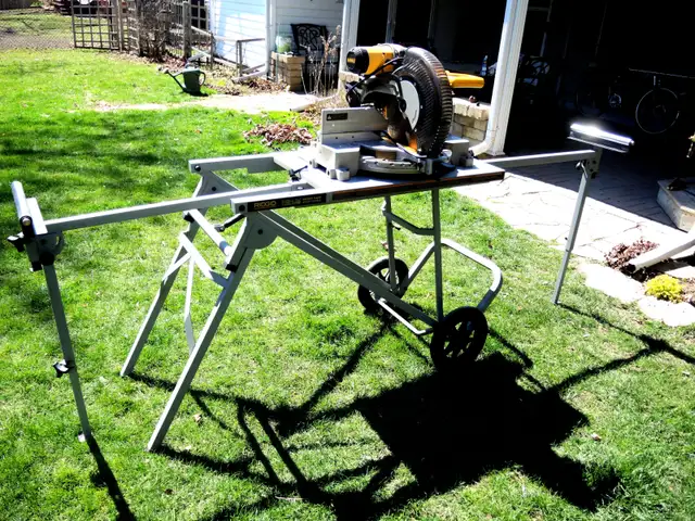 DEWALT 12' Miter Saw, Double Bevel, with Rigid Sliding Stand