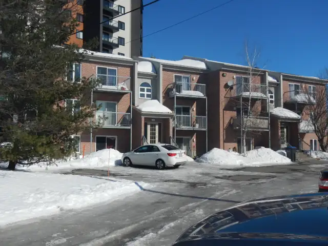 Beau et grand 4 1/2  -  Lévis (St-Nicolas)