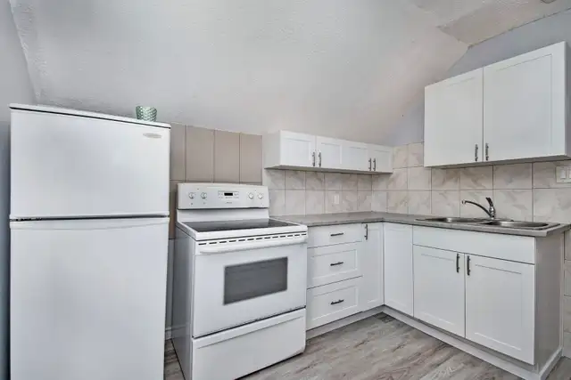 Duplex in Chinatown for Sale! - Photo 5