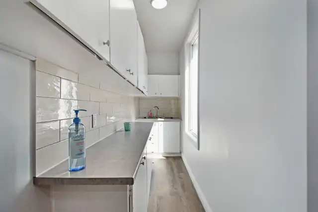 Duplex in Chinatown for Sale! - Photo 9