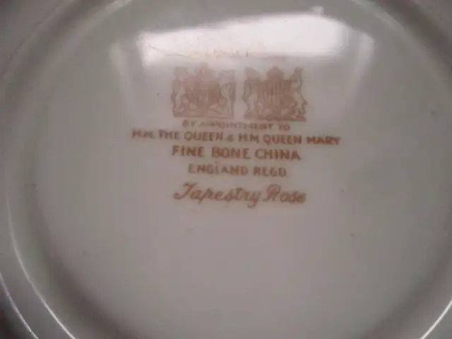 Paragon TAPESTRY ROSE fine bone china - Photo 3