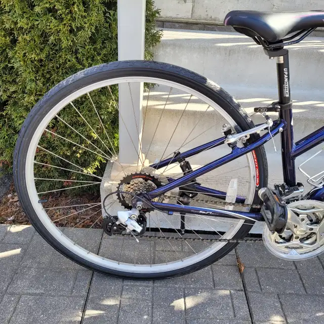 Women Specialized Crossroads Hybrid Bike - Photo 3