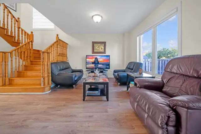 3 Bedroom 2 Washroom House For Rent -Chinguacousy and Sandalwood - Photo 9