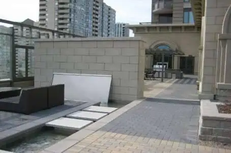 BEAUTIFUL NICE VIEW, ONE BEDROOM CONDO- SQUARE ONE, MISSISSAUGA - Photo 6