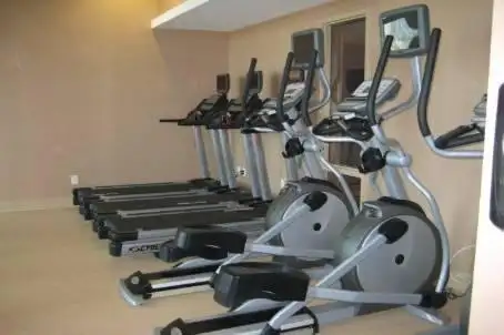 BEAUTIFUL NICE VIEW, ONE BEDROOM CONDO- SQUARE ONE, MISSISSAUGA - Photo 7