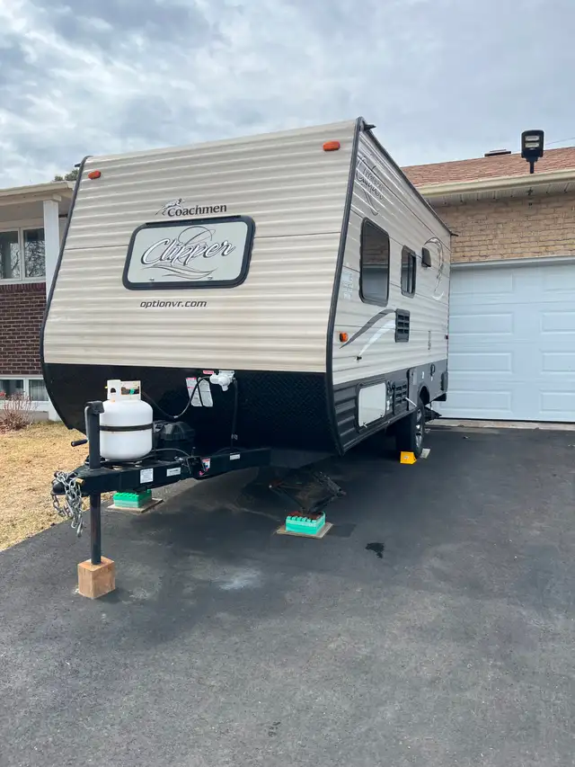 ROULOTTE - 16 pieds - 2016 - Coachmen Clipper - Photo 2