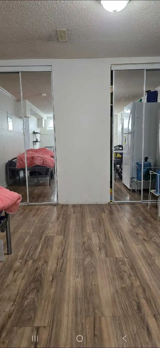 Shared basement room available for rent in Scarborough arborough - Photo 3