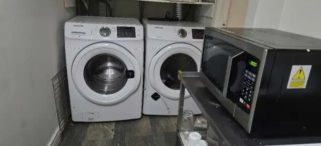 Shared basement room available for rent in Scarborough arborough - Photo 4