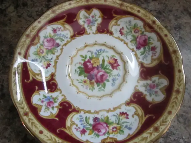 Royal Albert LADY HAMILTON fine bone china - Photo 2