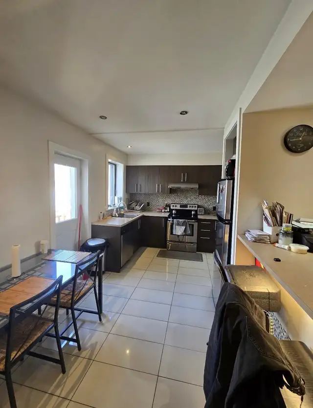 4-1/2 APARTMENT ON COTES DES NEIGES - Photo 5