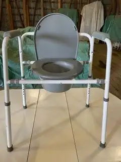 CHAISE D'AISANCE AJUSTABLE