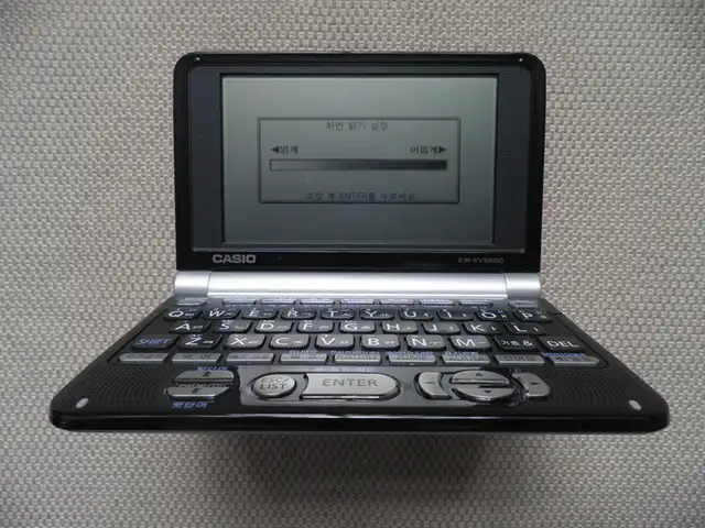 CASIO EX-word Korean English Electronic Dictionary