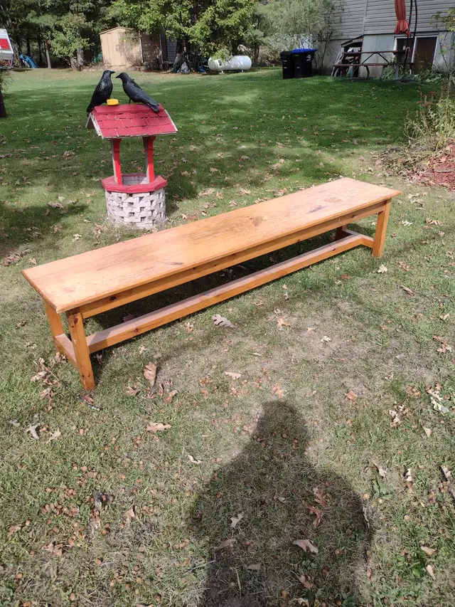7' pine bench