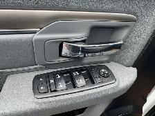 2015 Ram 1500 SLT - ECO DIESEL - Crew Cab - LONG BOX - Photo 10