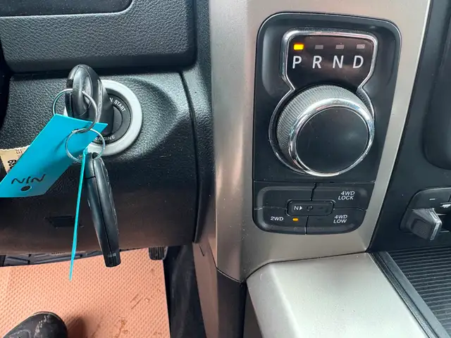 2015 Ram 1500 SLT - ECO DIESEL - Crew Cab - LONG BOX - Photo 17