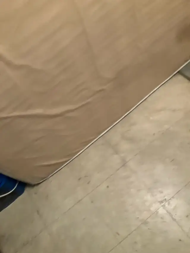 queen size bed and frame - Photo 2