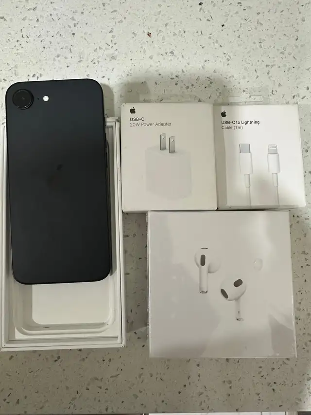 iPhone 16e 128gb Airpods/Fast Charger/Delivery - Photo 3