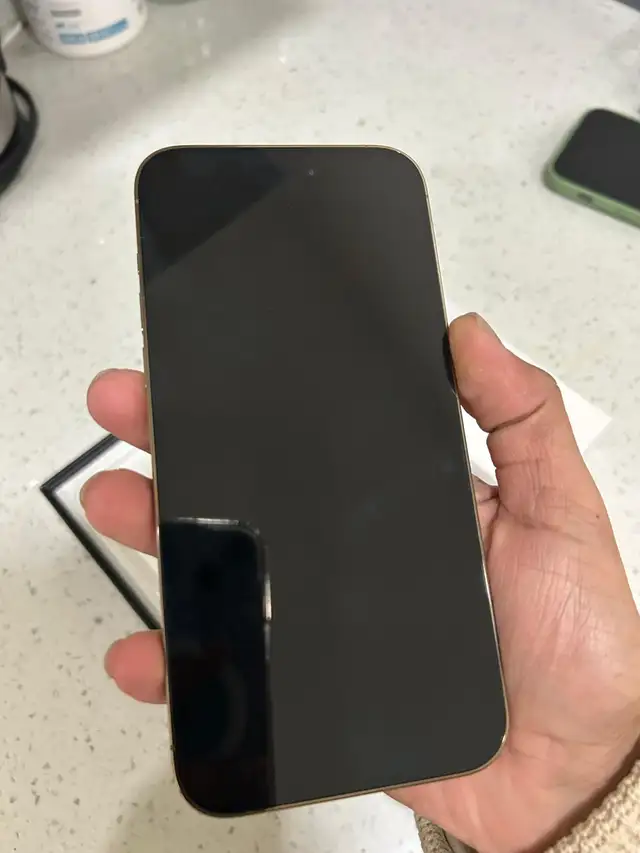 iPhone 14 Pro Max 1Tb 86% batt Airpods/Fast Charger/Delivery - Photo 4