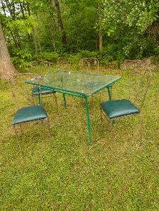 5 pcs metal and glass patio set