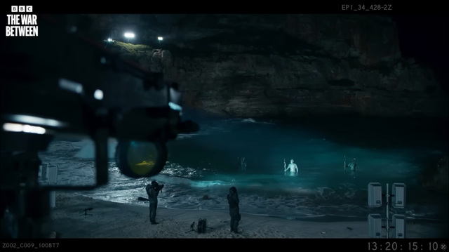 Rent a Red Camera like The War Between the Land and the Sea - Photo 6