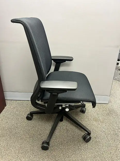 Steelcase Think V1 Chair! - Photo 5