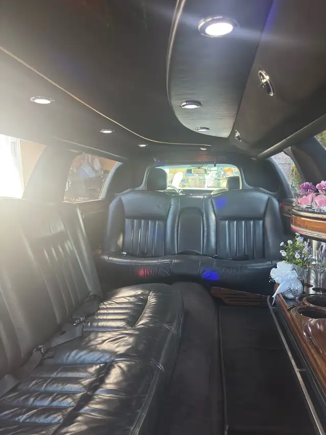 Limousine Service - Photo 6