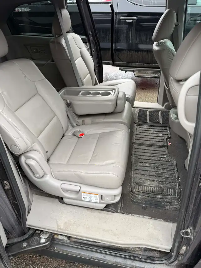 2016 Honda Odyssey EX-L ( CUIR - 7-8 PASSAGERS ) - Photo 2