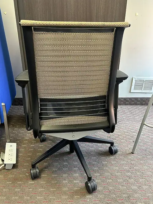 Steelcase Think V1 Chair! - Photo 3