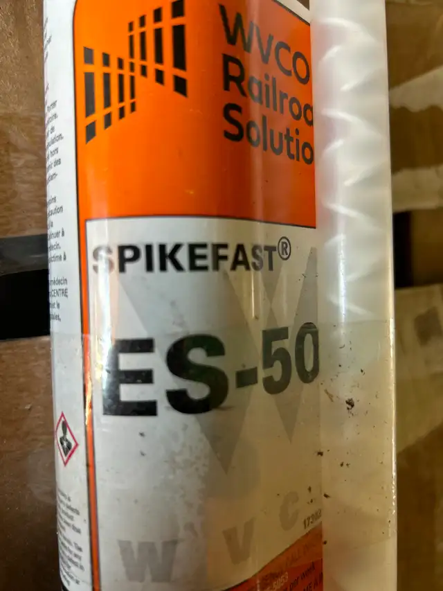 ONE CARTRAGE OF es50 spike fast epoxy