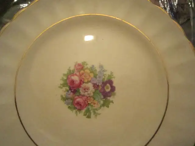 Sovereign Canada, British Empire Made china set for 4 - Photo 2