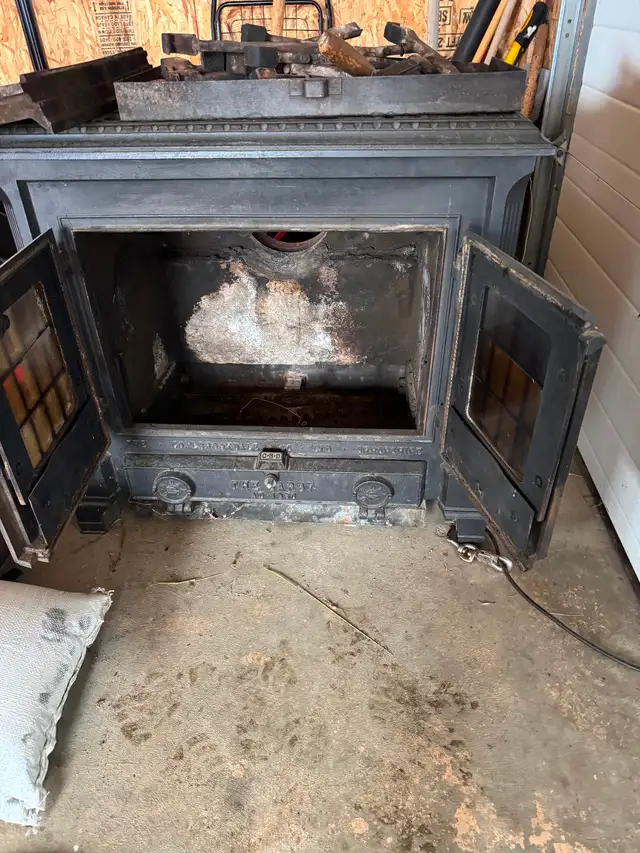 Cast-iron fireplace with stove topfor sale - Photo 2