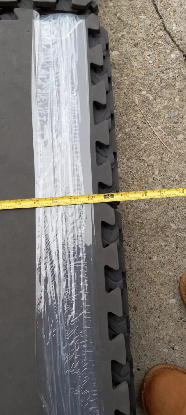 Black Interlocking Foam Gym Floor Mats - Photo 7