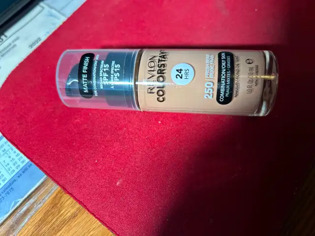 ALL NEW REVLON MAKEUP FOR SALE - Photo 8