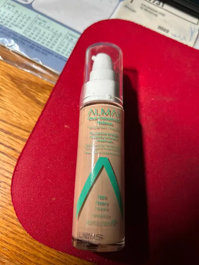 ALL NEW REVLON MAKEUP FOR SALE - Photo 9