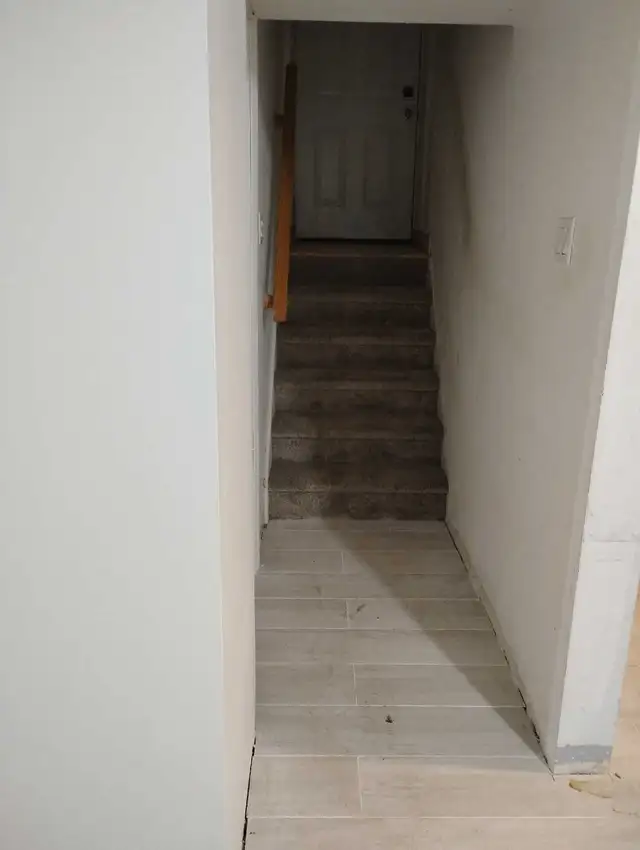 Kanata Hi tech avail immed: Sep Entrance semi shared Kitchen & B - Photo 4