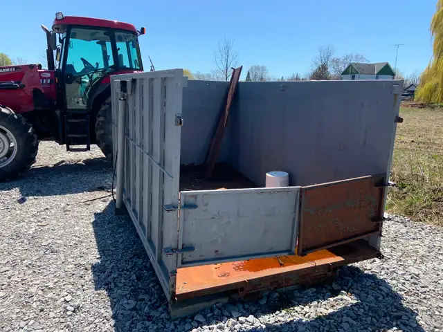 Steel dump - Photo 2