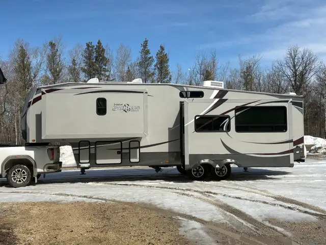 2012 32RK Wildcat Sterling edition by Forest river