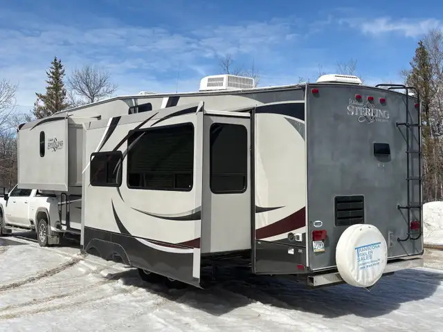 2012 32RK Wildcat Sterling edition by Forest river - Photo 3