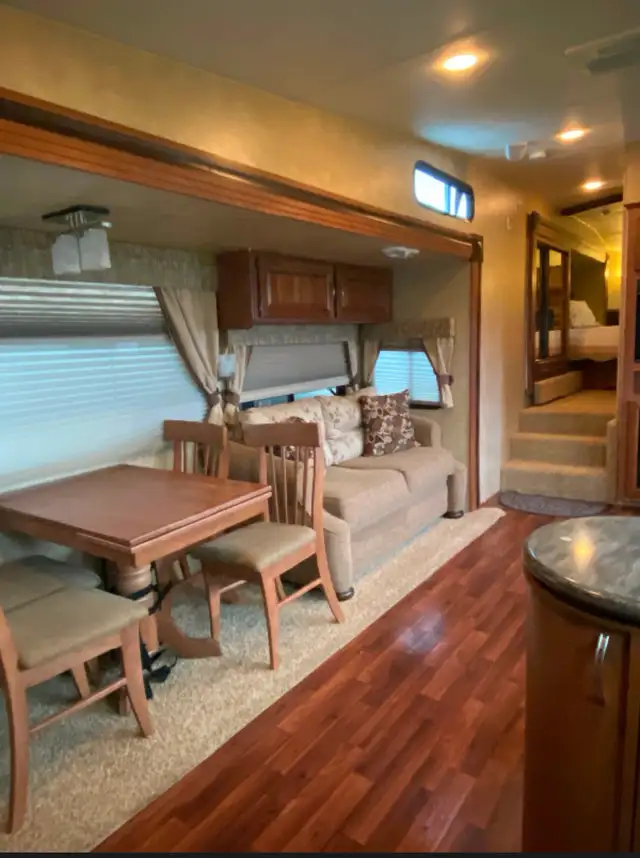 2012 32RK Wildcat Sterling edition by Forest river - Photo 10