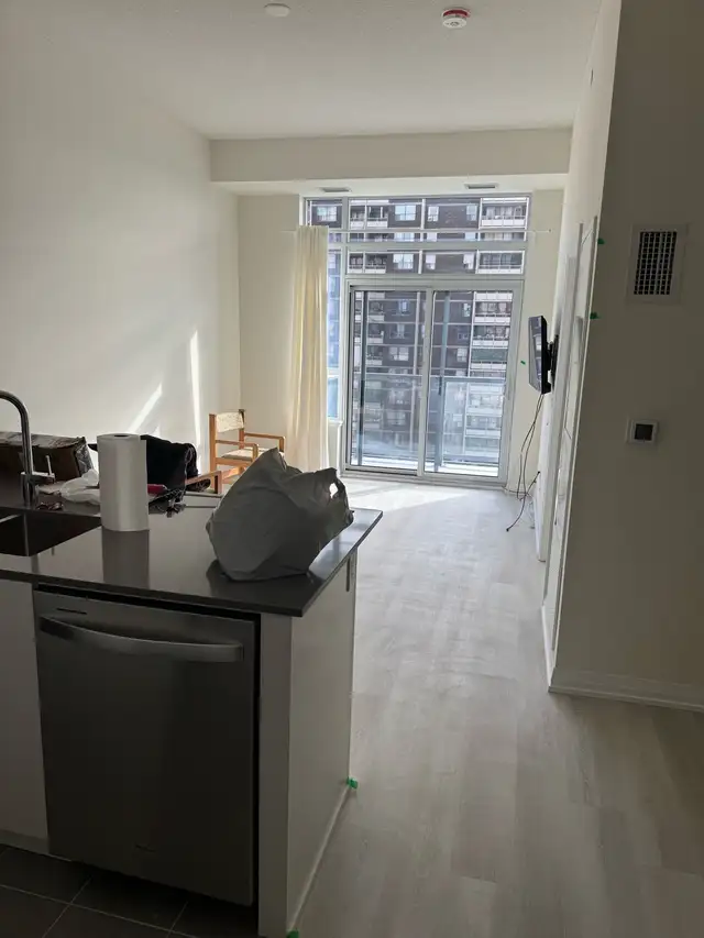 Condo Pinnacle East 1 Bed & Den Warden/Sheppard - Photo 10