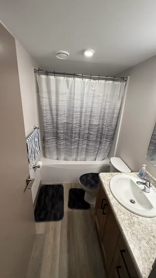 Private room for rent - Photo 4